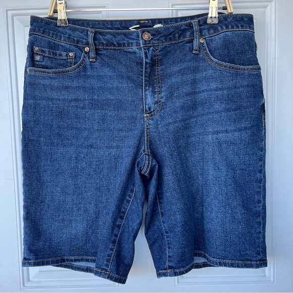 Seven7 Pants - •Seven7• Women's Relaxed Denim Bermuda Shorts - Size 12